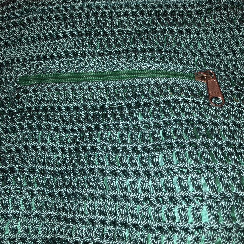 Crochet Crossbody Bag Teal Zipper Closure EUC - Picture 2 of 11